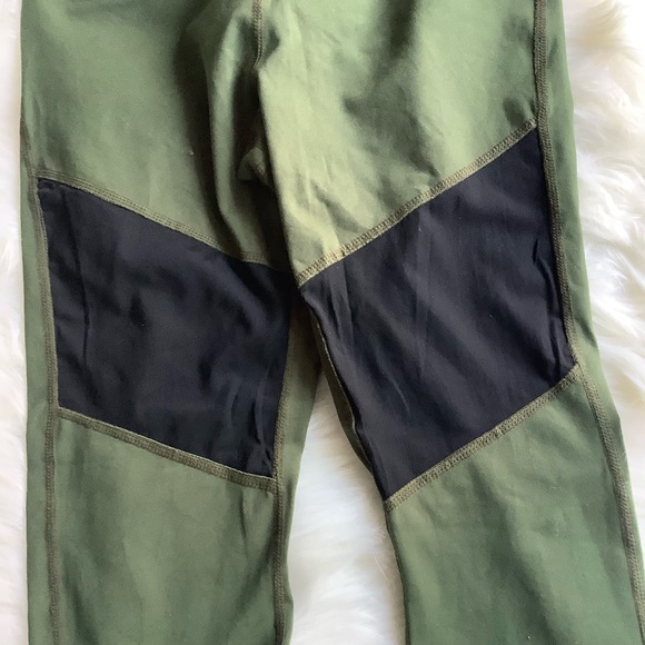 The Barre Code 7/8 Leggings High Panel Mesh Army Green Large - Picture 4 of 9